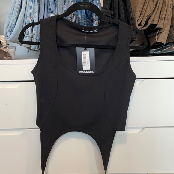 Pretty little thing - Picture 1 of 2